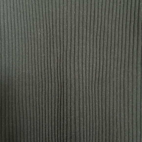 H&M Ribbed Tank - Picture 5 of 5